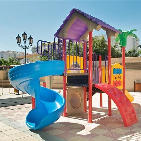 Nuria Sol Apts